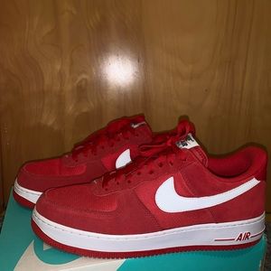 red nike air force 1